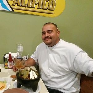 Meet your Posher, Rigoberto